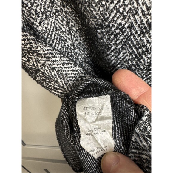 CAbi CeCe Top XS Shell Dark Gray Herringbone Tweed Zip Pocket Sleeveless Knit - Picture 6 of 8